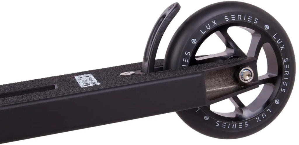 Freestyle koloběžka Striker Essential S Black