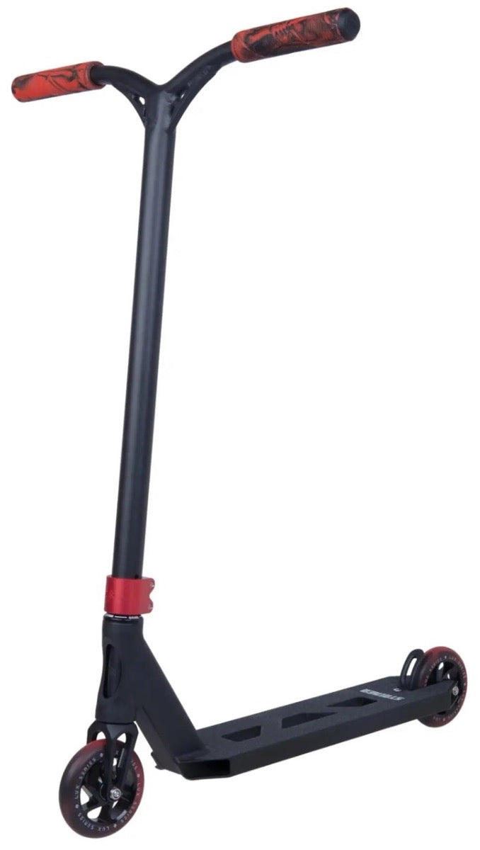 Freestyle koloběžka Striker Lux Youth Black Red